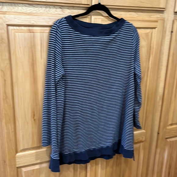 J. Jill Tops - J.Jill navy/white striped tunic size L.
